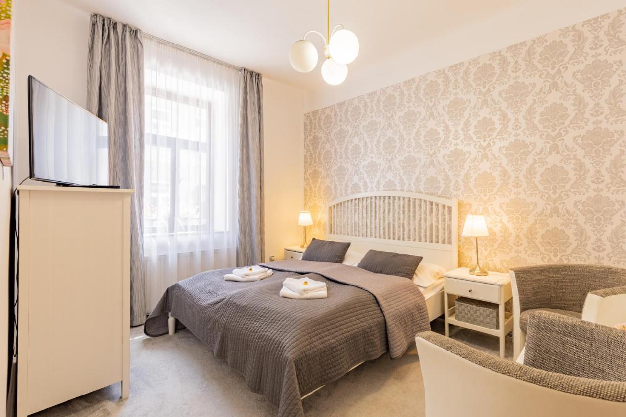 Hotel Amadeus Ceske Budejovice Exterior foto